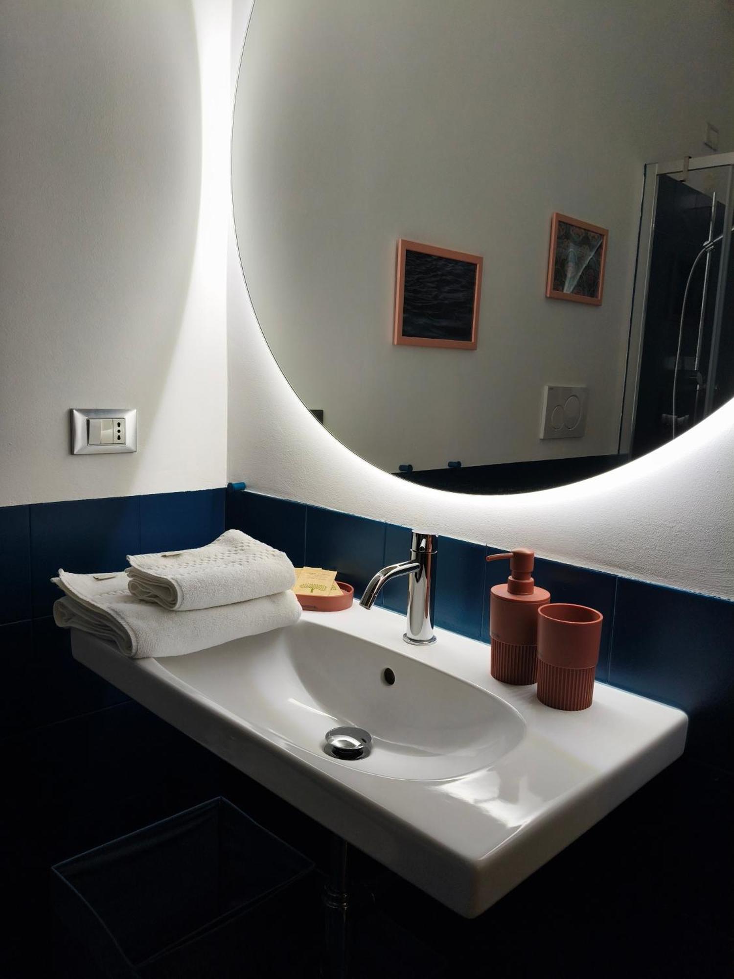 Apartament Fluere - Via Riva Reno Bolonia Zewnętrze zdjęcie