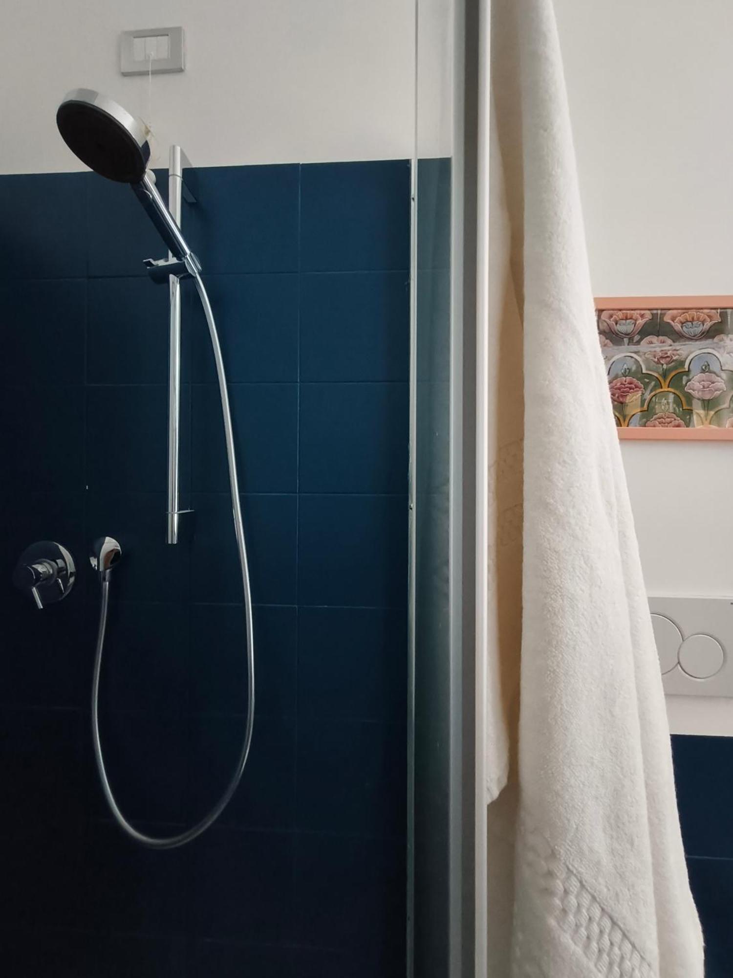 Apartament Fluere - Via Riva Reno Bolonia Zewnętrze zdjęcie